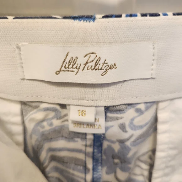Lilly Pulitzer Blue and White Women's Shorts - Picture 4 of 6